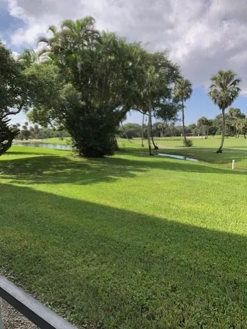 $2,700 | 3980 Oaks Clubhouse Drive, Unit 101, Pompano Beach, FL 33069