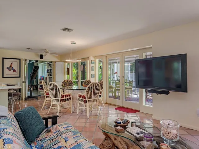 $3,100,000 | 461 Carica Road, Naples, FL 34108