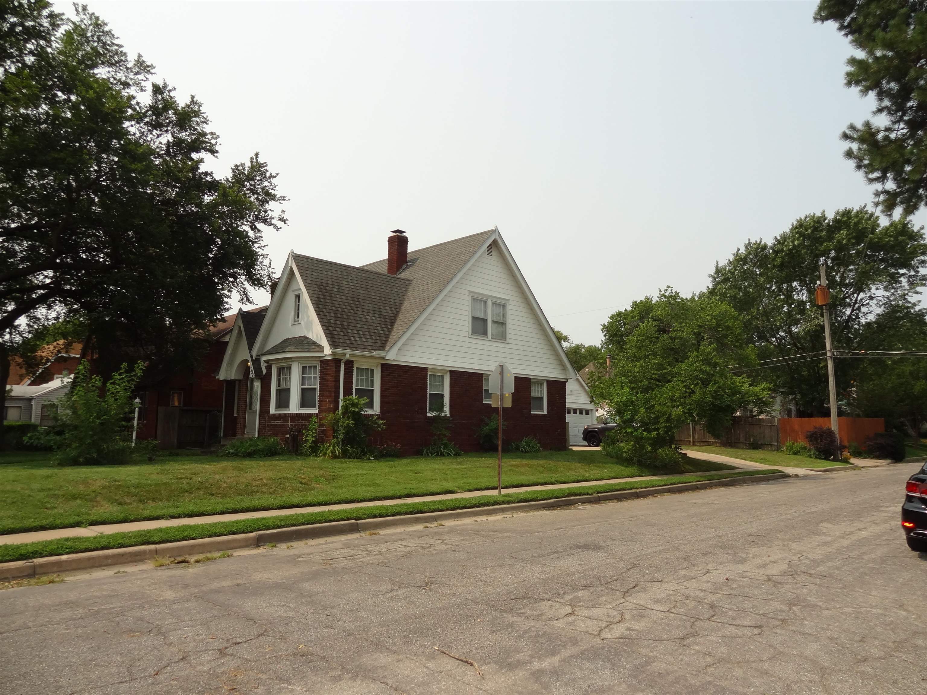357 North Oliver Street Wichita, KS 67208 - Photo 1 of 1