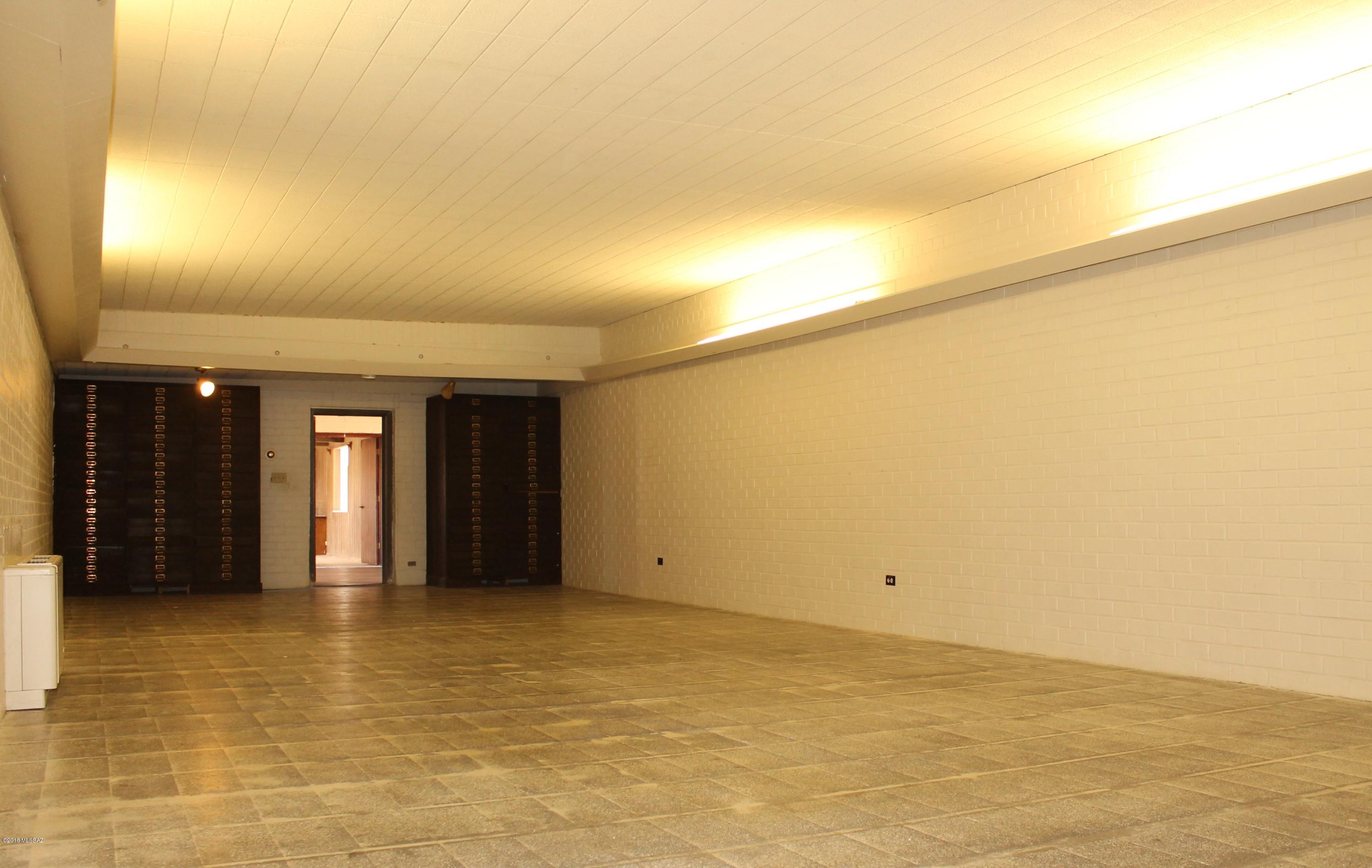2500 East Ina Road Tucson, AZ 85718 - Photo 23 of 34 Gallery Image 23