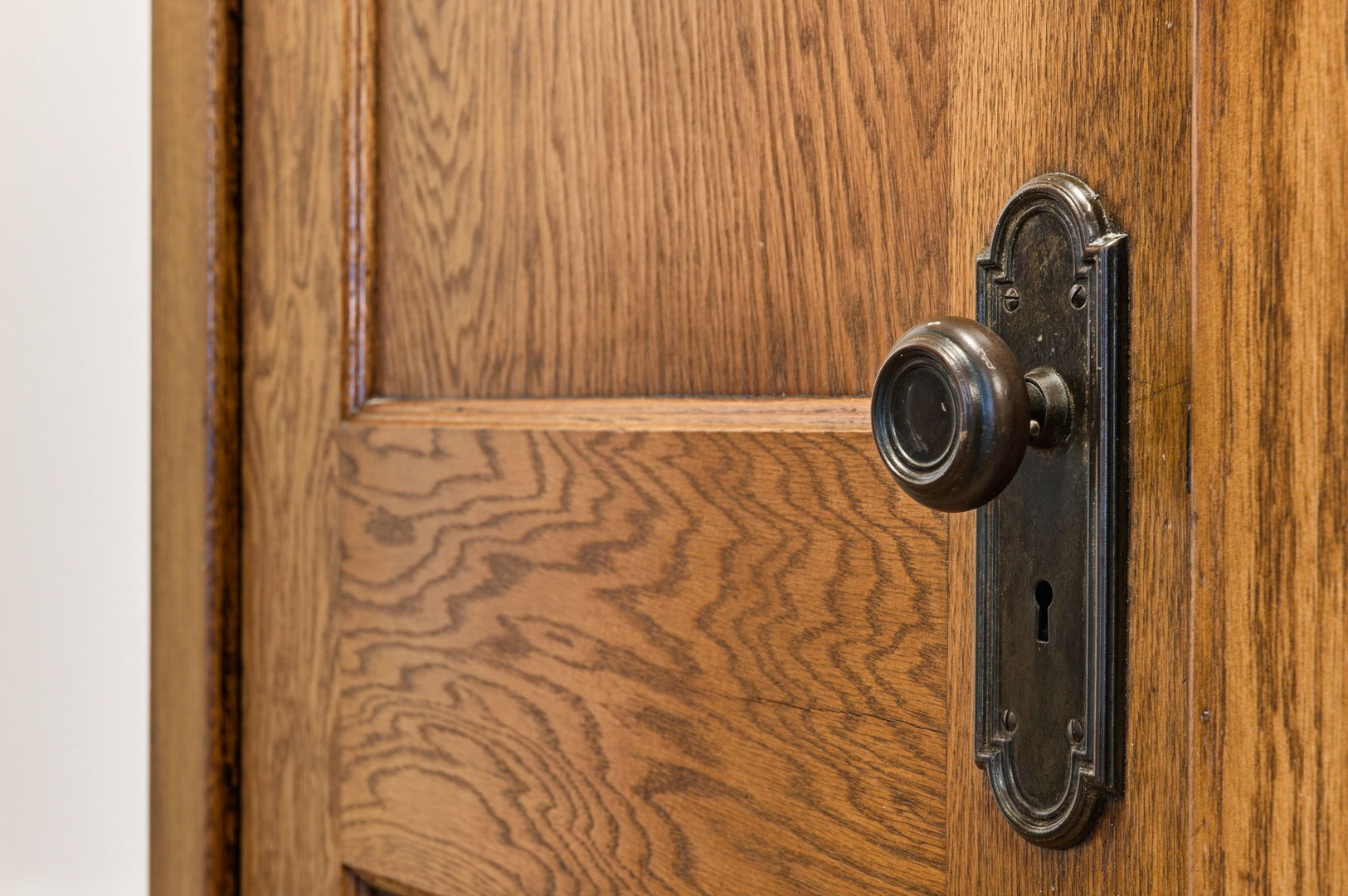 2920 West Altgeld Street, Unit 2 Chicago, IL 60647 - Photo 21 of 22 a close view of door lock