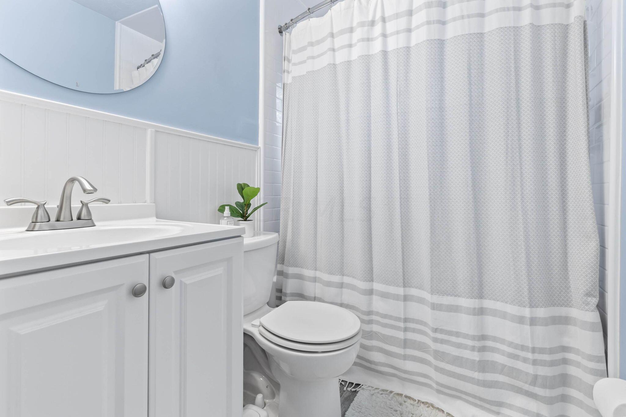 3584 Dempsey Road Westerville, OH 43081 - Photo 20 of 26 Full Bath