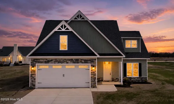 $384,899 | 3763 Huntcliff Drive, La Grange, NC 28551