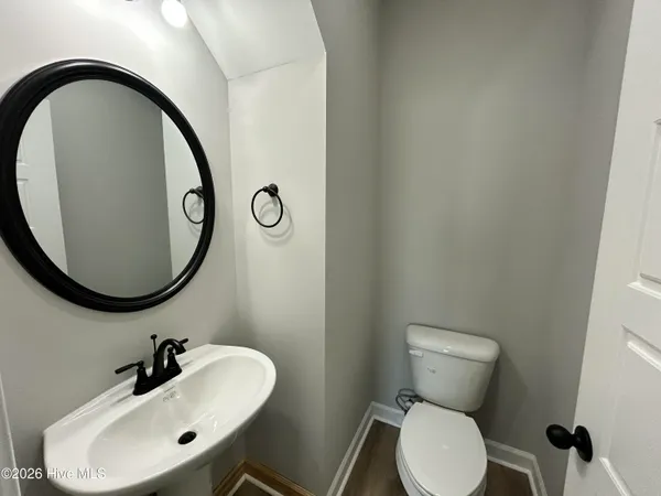 $389,900 | 3763 Huntcliff Drive, La Grange, NC 28551