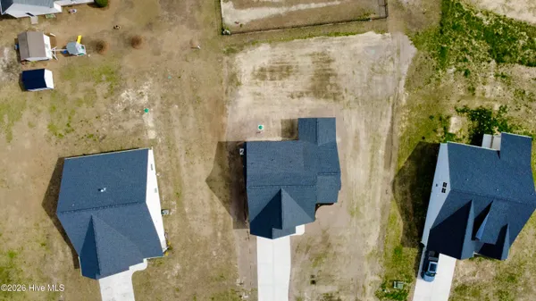 $389,900 | 3763 Huntcliff Drive, La Grange, NC 28551