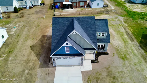 $389,900 | 3763 Huntcliff Drive, La Grange, NC 28551