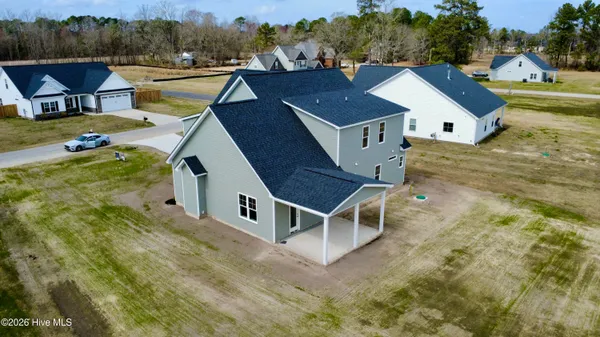 $389,900 | 3763 Huntcliff Drive, La Grange, NC 28551