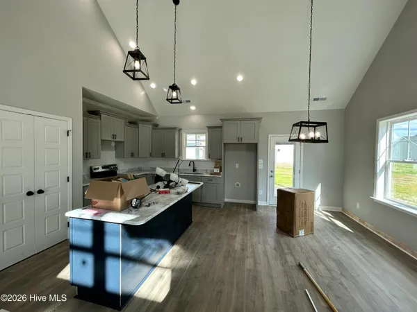 $389,900 | 3763 Huntcliff Drive, La Grange, NC 28551