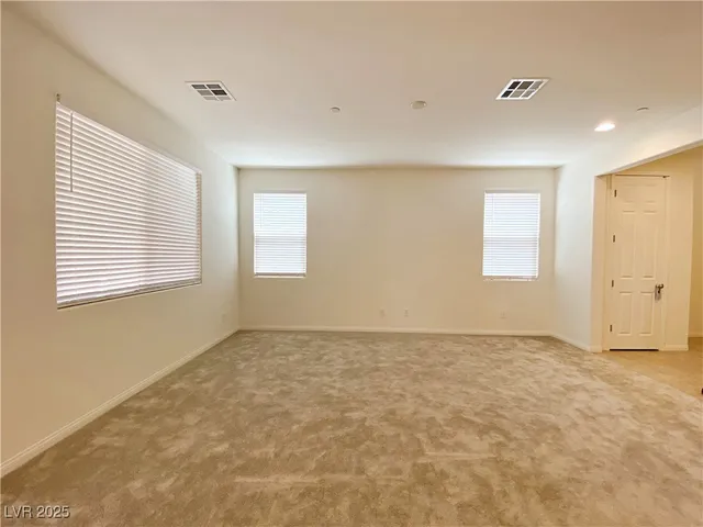 $2,100 | 362 Espressivo Street, Henderson, NV 89011