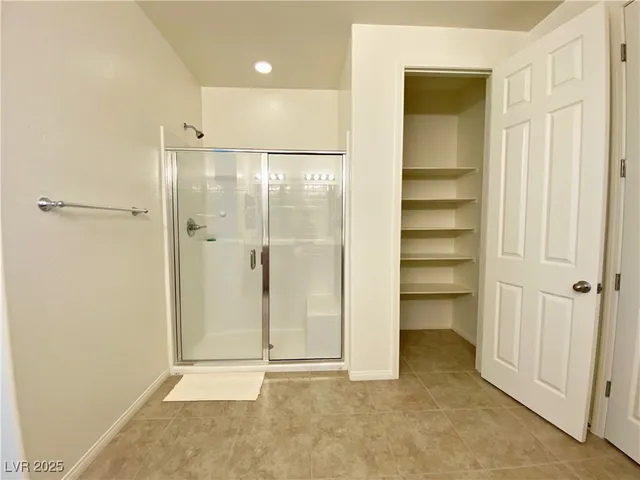 $2,100 | 362 Espressivo Street, Henderson, NV 89011