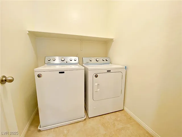 $2,100 | 362 Espressivo Street, Henderson, NV 89011