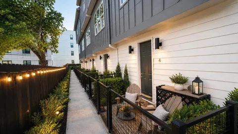 $685,000 | 2505 Bluebonnet Lane, Unit 4, Austin, TX 78704