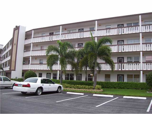 2004 Cornwall East, Unit 2004 Boca Raton, FL 33434 - Photo 1 of 9 Primary Photo