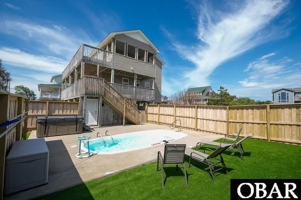 $915,000 | 121 West Westside Court, Nags Head, NC 27959