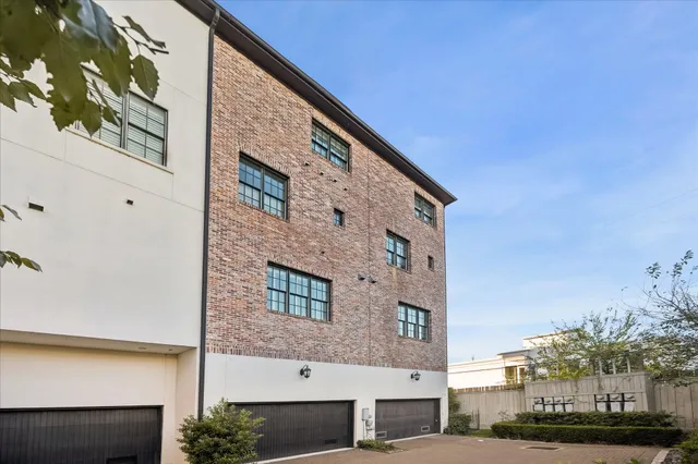 $4,600 | 3850 Glen Arbor Drive, Houston, TX 77025