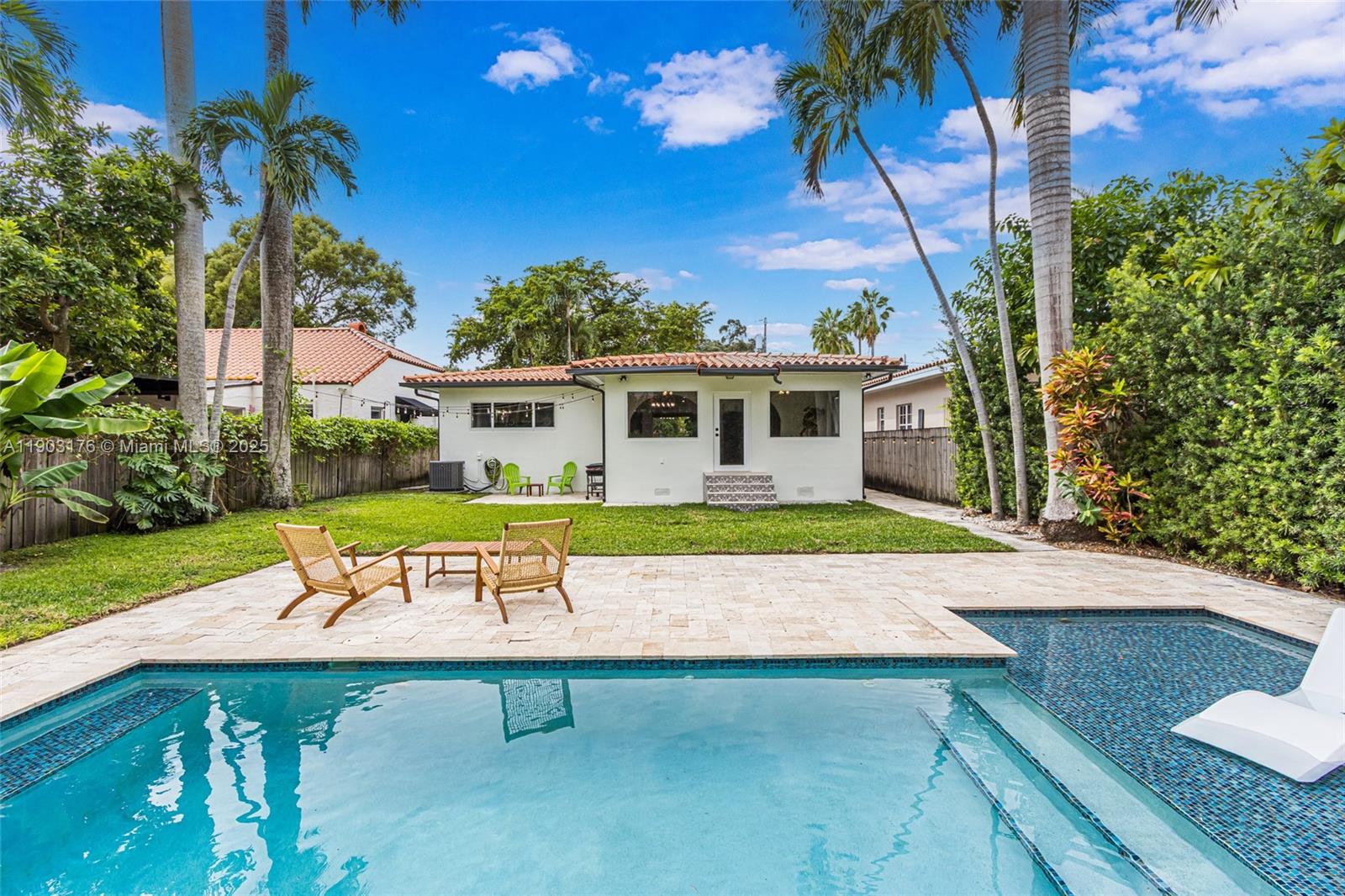 431 Southwest 20th Road Miami, FL 33129 - Photo 1 of 41