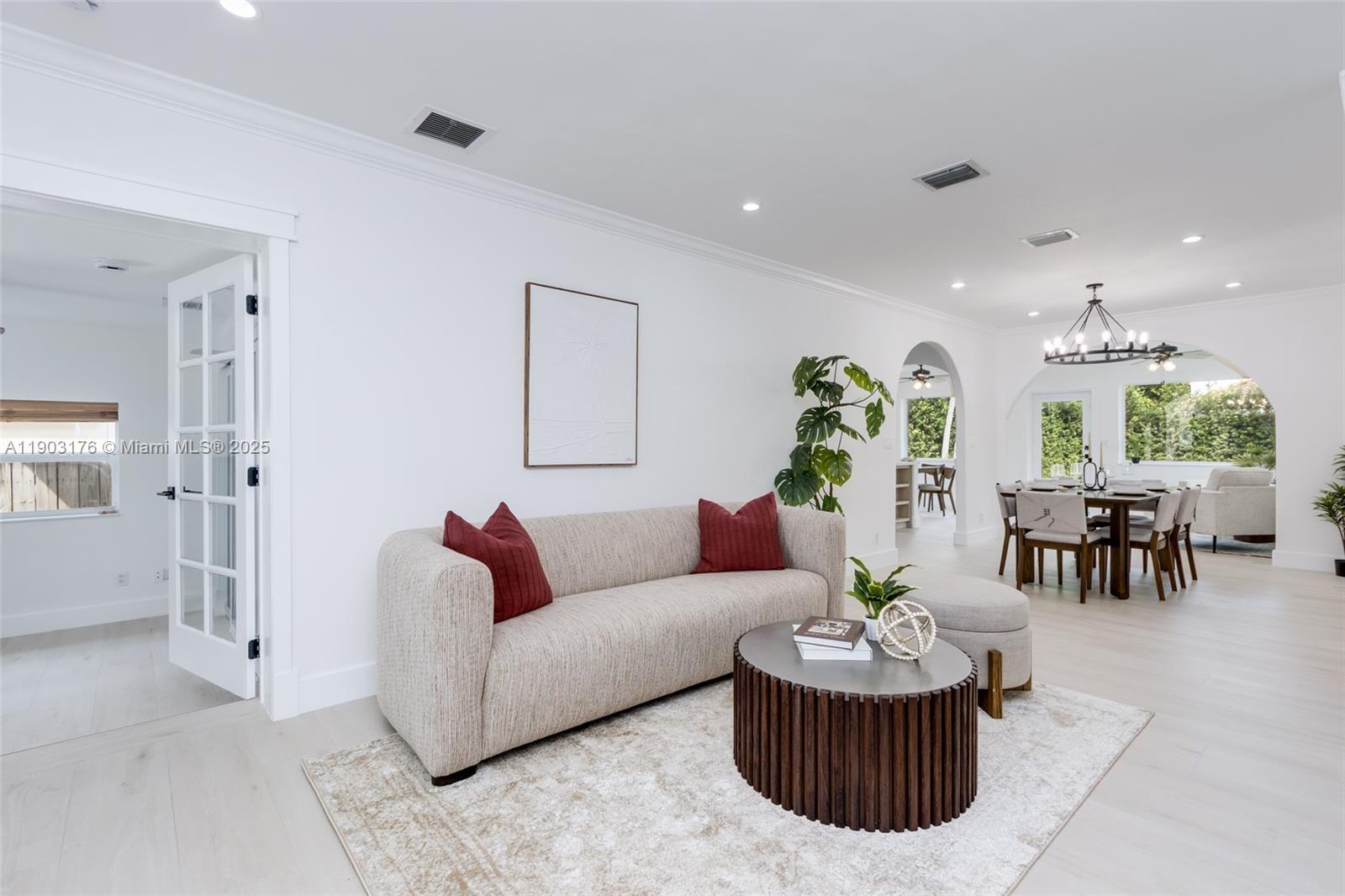 431 Southwest 20th Road Miami, FL 33129 - Photo 13 of 41