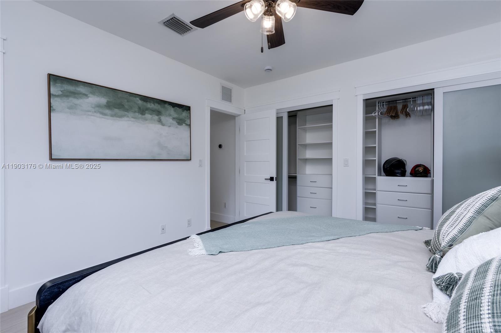 431 Southwest 20th Road Miami, FL 33129 - Photo 23 of 41