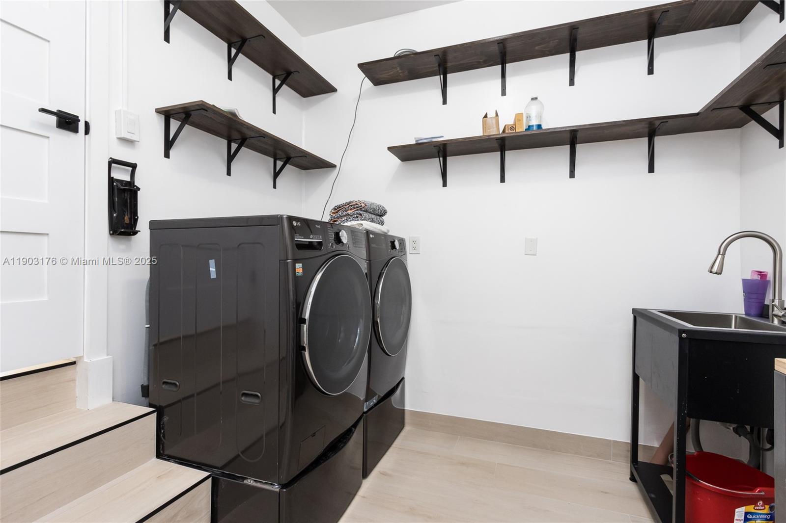 431 Southwest 20th Road Miami, FL 33129 - Photo 33 of 41