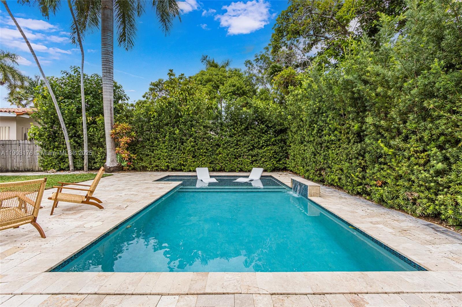 431 Southwest 20th Road Miami, FL 33129 - Photo 9 of 41