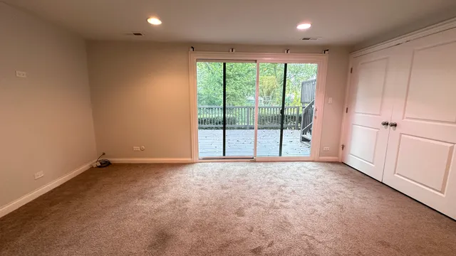 $2,990 | 183 Cascade Drive, Indian Head Park, IL 60525