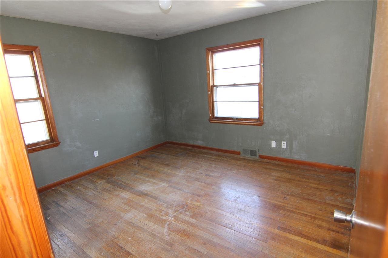 118 Middle Road Muscatine, IA 52761 - Photo 6 of 11 Gallery Image 6