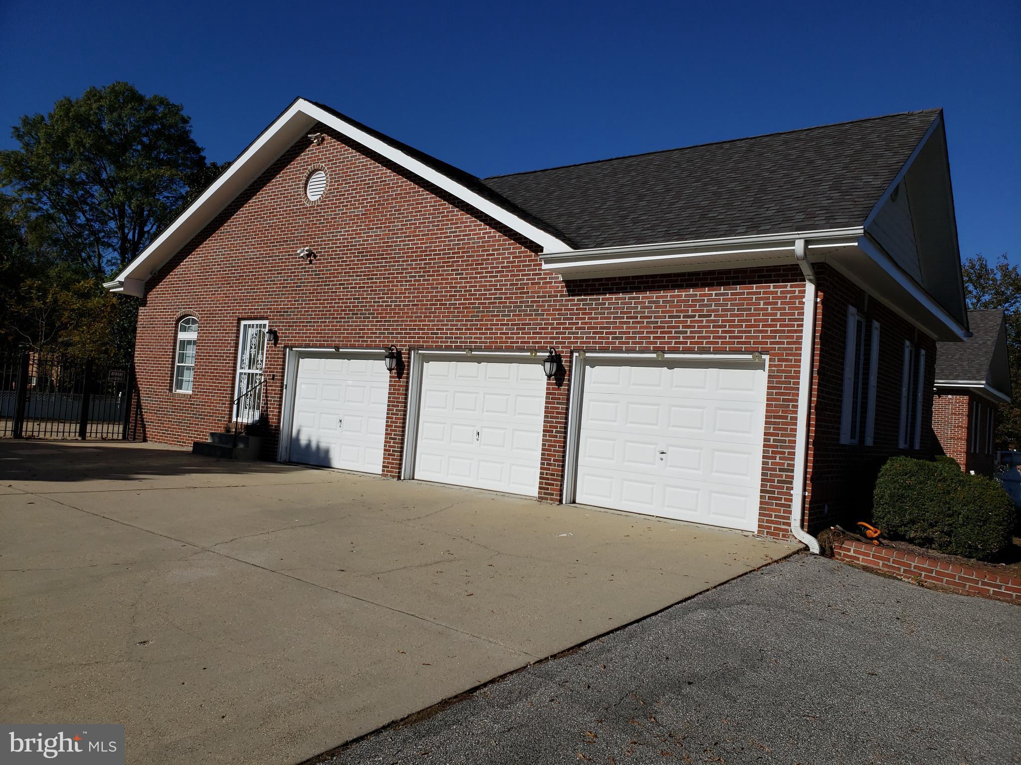 6705 Robinia Road Temple Hills, MD 20748 - Photo 3 of 41 3 Car Garage