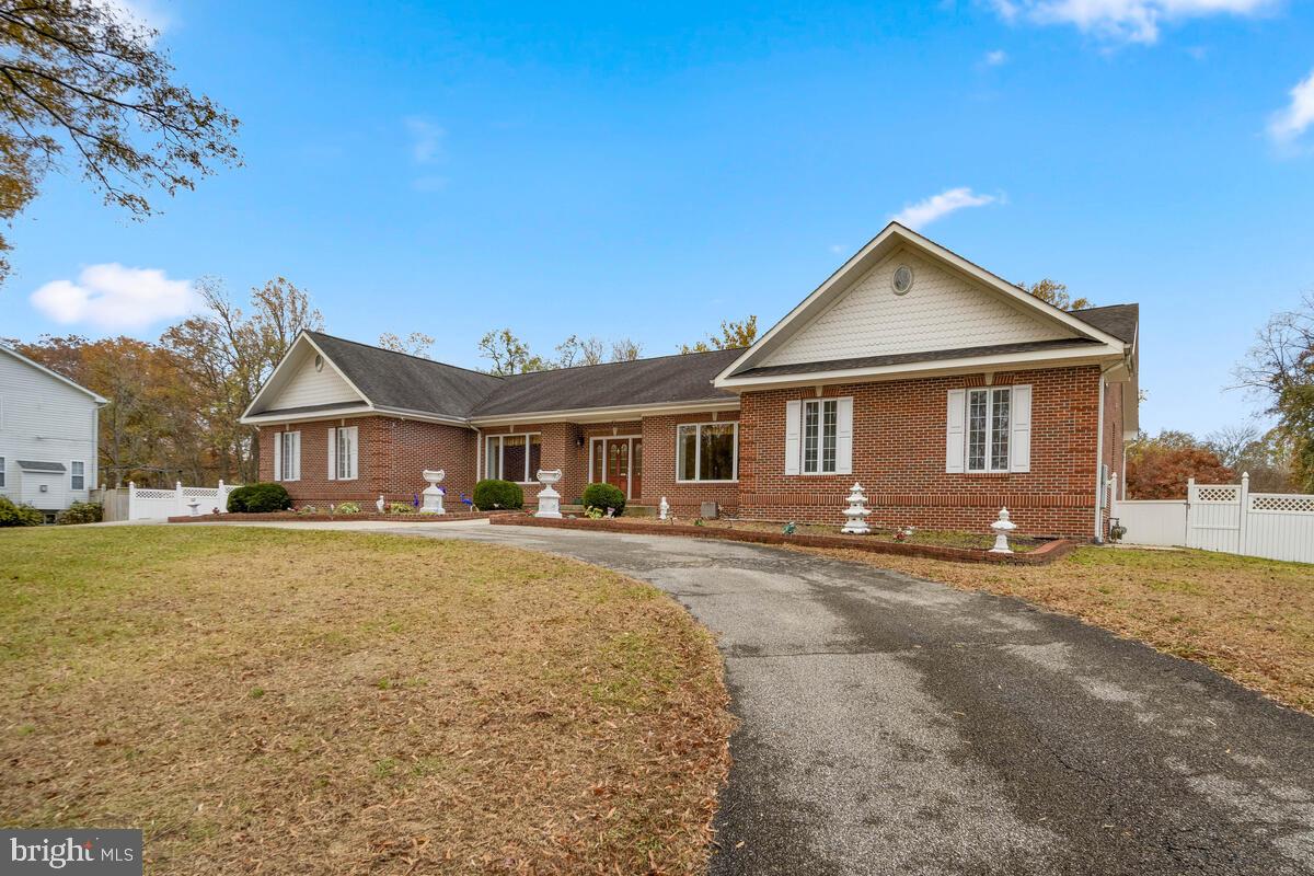 6705 Robinia Road Temple Hills, MD 20748 - Photo 7 of 41 Gallery Image 7