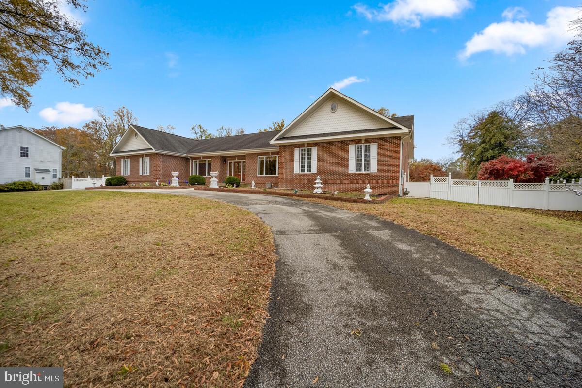 6705 Robinia Road Temple Hills, MD 20748 - Photo 8 of 41 Gallery Image 8