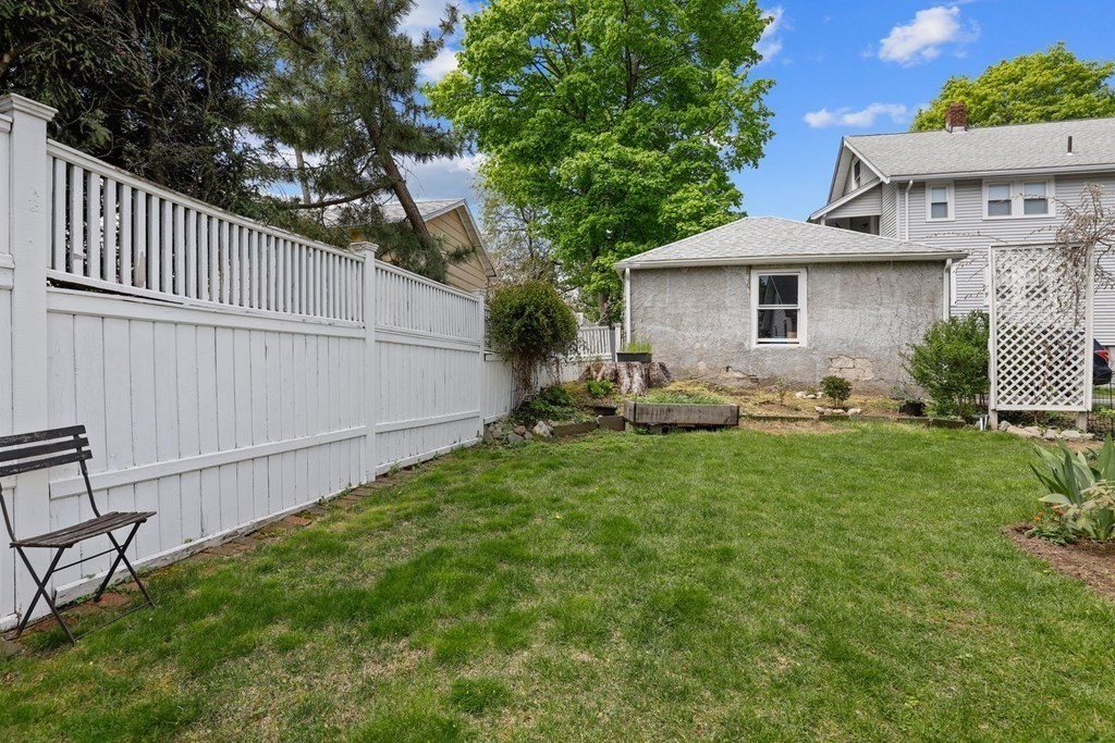 15 Hurd Road, Unit 15 Belmont, MA 02478 - Photo 27 of 32 Gallery Image 27