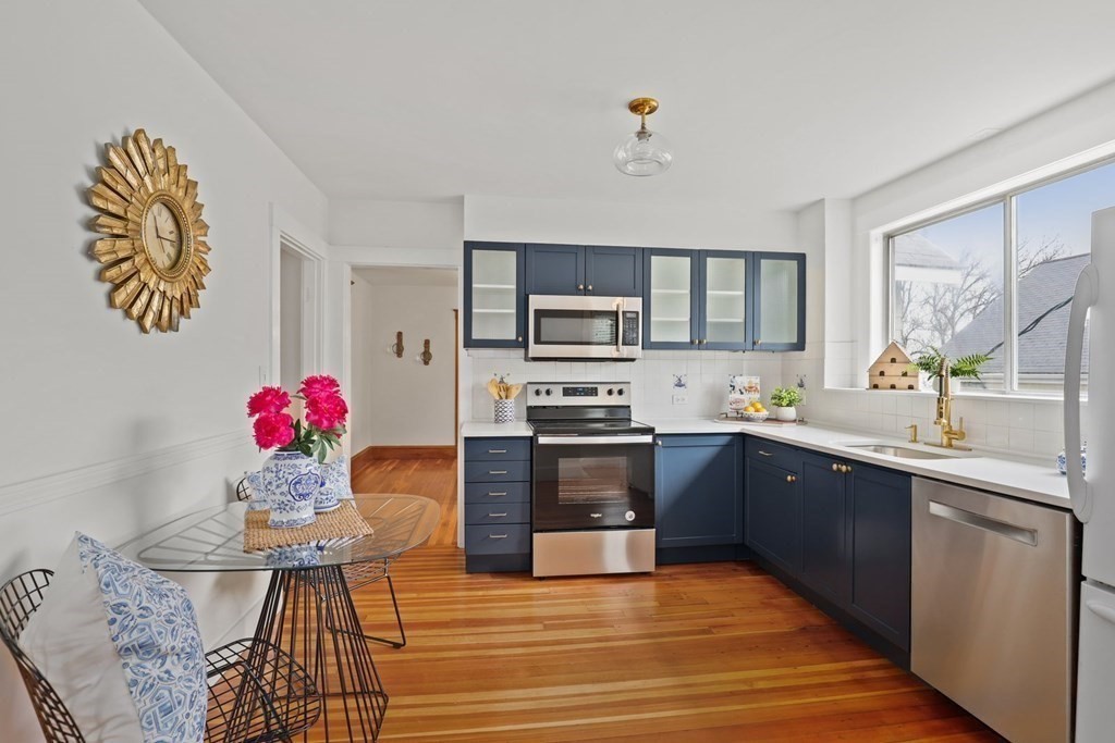 15 Hurd Road, Unit 15 Belmont, MA 02478 - Photo 5 of 32 Gallery Image 5