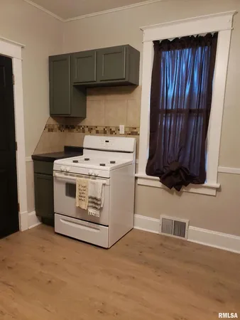 $139,000 | 212 44th Street, Moline, IL 61265