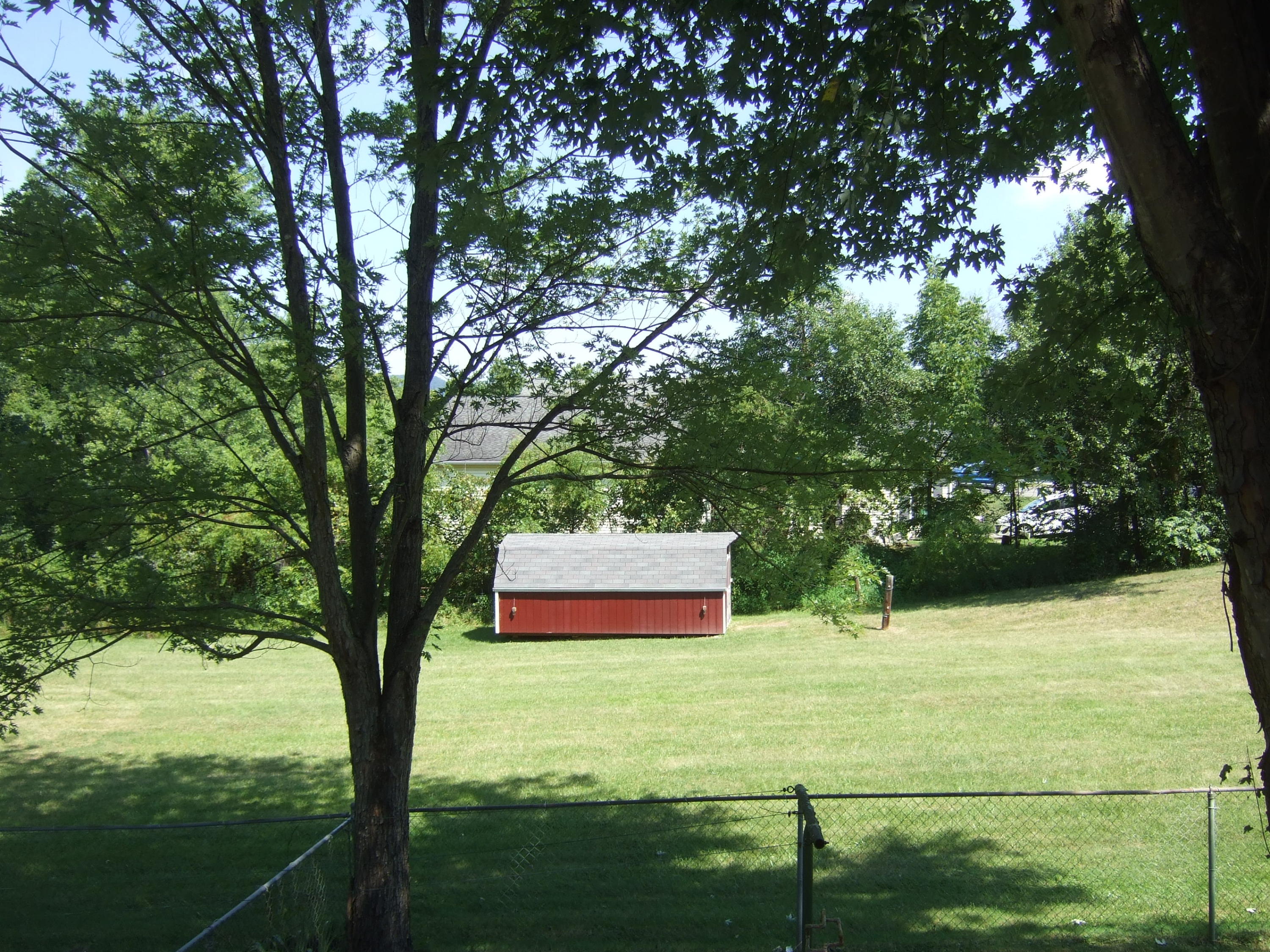 2752 Green Ridge Road Roanoke, VA 24019 - Photo 12 of 17 a view of an outdoor space and yard