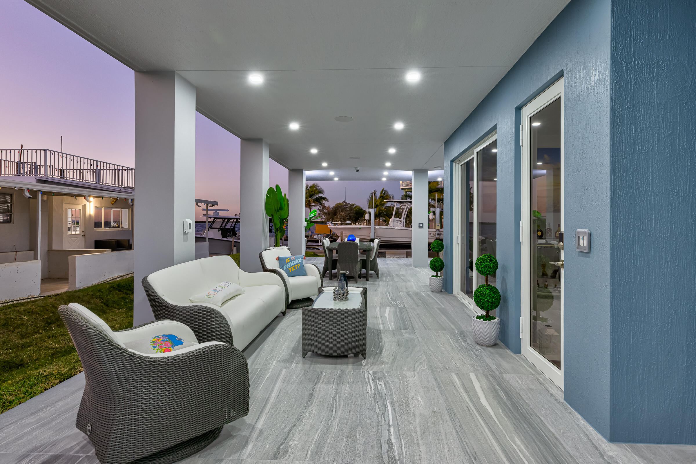 45 Cormorant Drive Key Largo, FL 33037 - Photo 37 of 51 a living room with furniture and a wooden floor