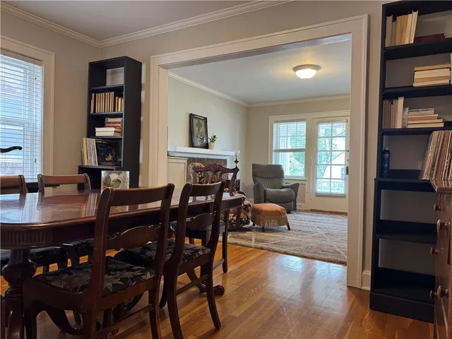 $195,000 | 311 East 43rd Street, Unit 2W, Kansas City, MO 64111