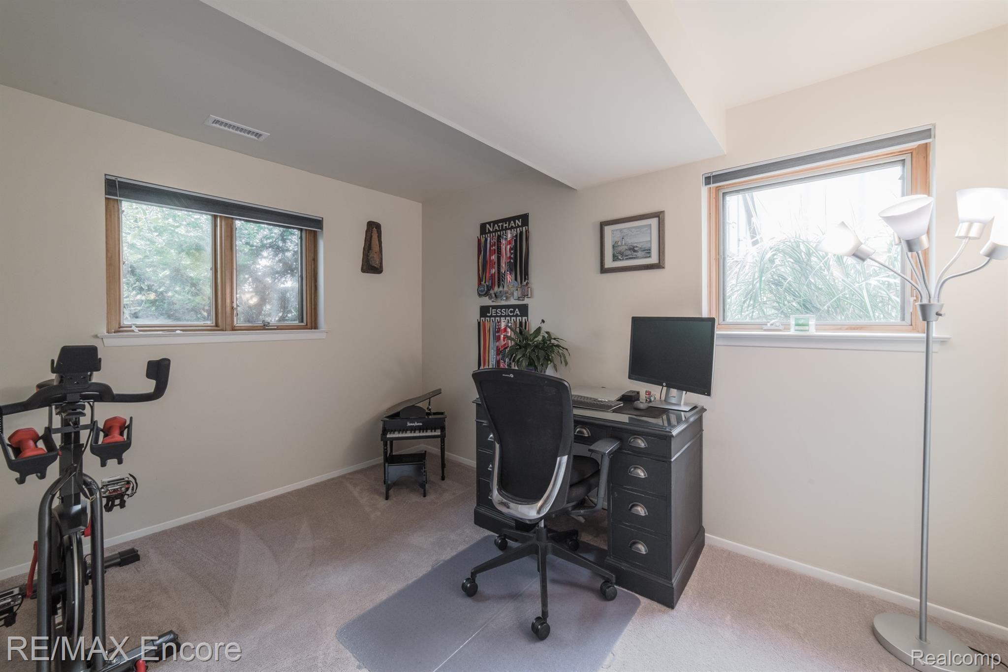 2036 Cumberland Road Rochester, MI 48307 - Photo 41 of 57 2036 Cumberland Rd-41.jpg