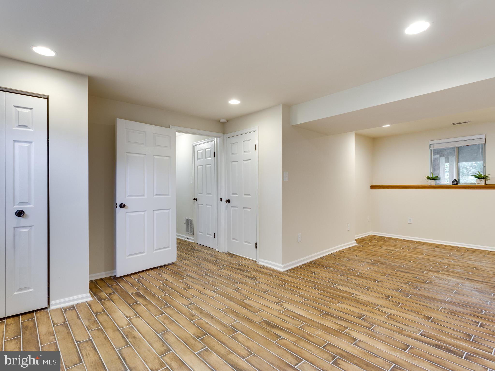 5828 Heming Avenue Springfield, VA 22151 - Photo 23 of 30 4th Bedroom