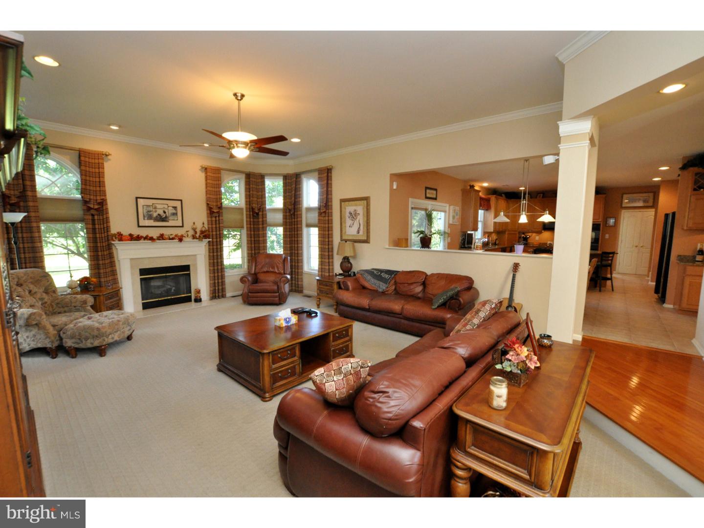 28 Waters Edge Drive Riverside, NJ 08075 - Photo 7 of 24 Family Room