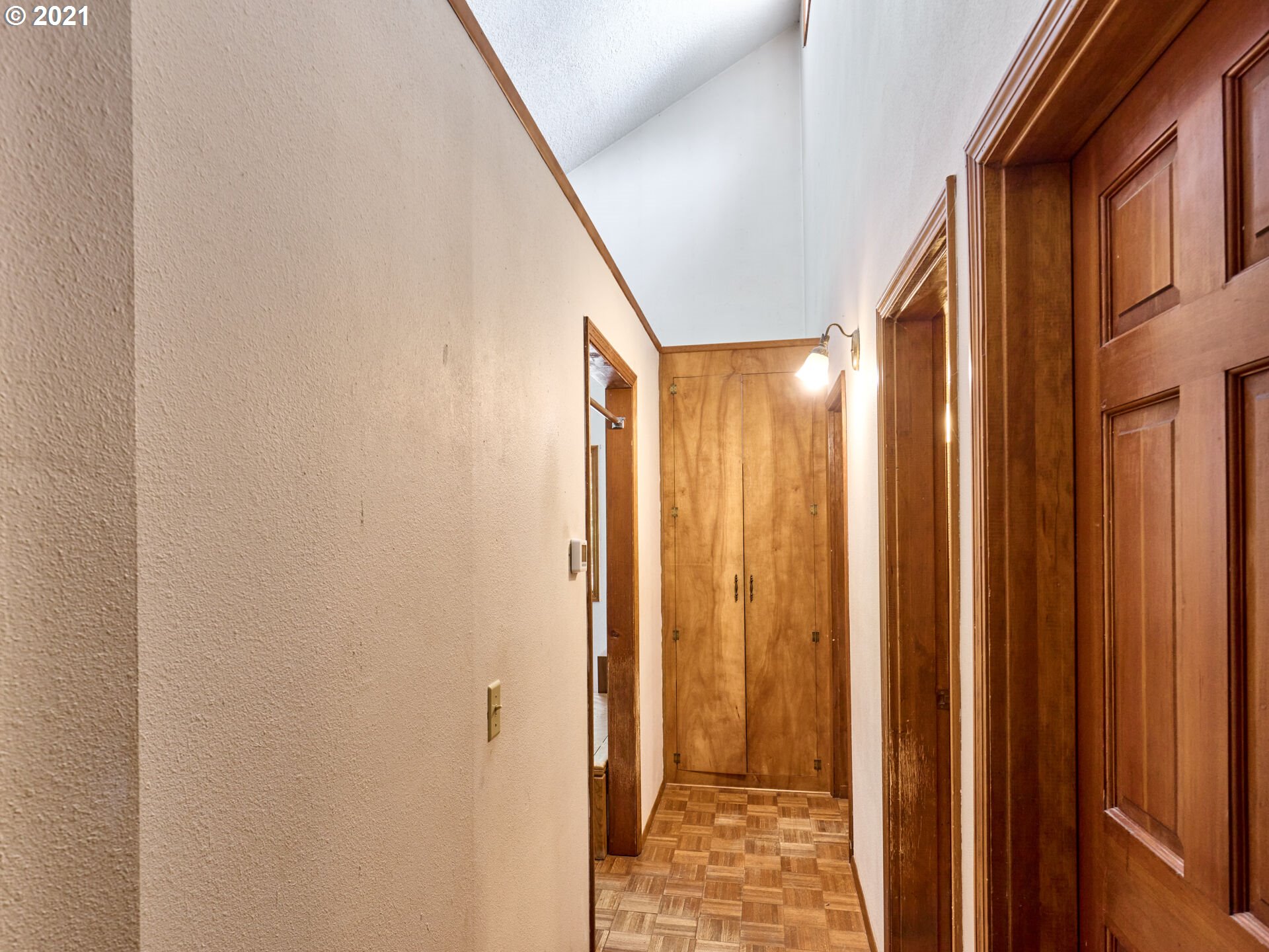 5696 South Whiskey Hill Road Hubbard, OR 97032 - Photo 14 of 30 Gallery Image 14