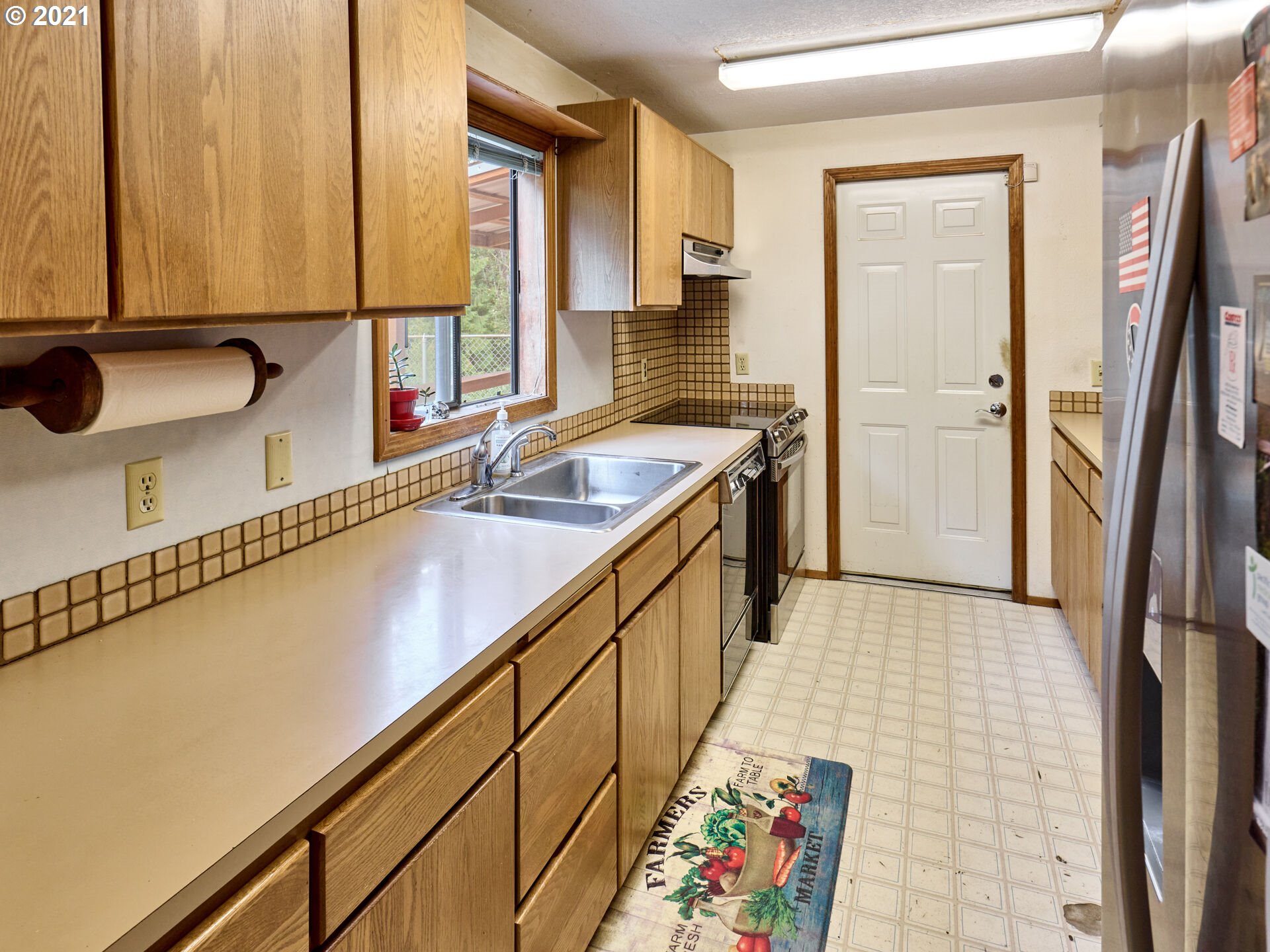 5696 South Whiskey Hill Road Hubbard, OR 97032 - Photo 8 of 30 Gallery Image 8