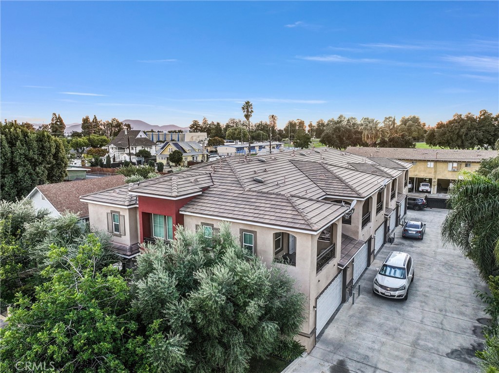 228 North Orange Avenue Rialto, CA 92376 - Photo 23 of 34 an aerial view of multiple house