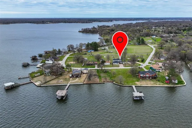 $379,900 | 16030 St Paul Drive, Caney City, TX 75148