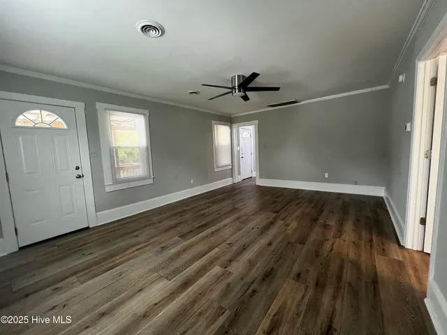 $1,575 | 94 Old Lanvale Road Northeast, Unit 4, Leland, NC 28451