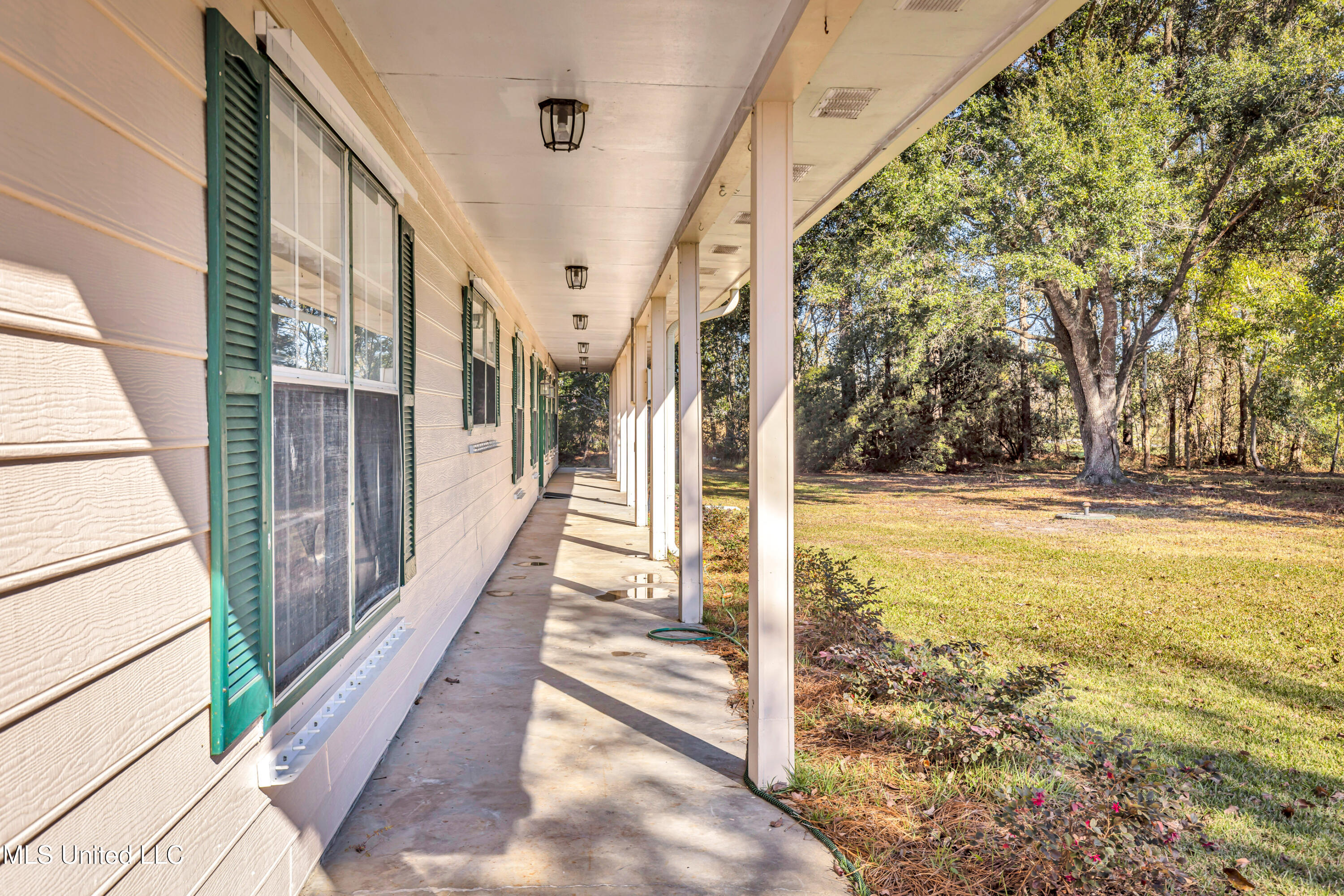 10113 Jordan Road Vancleave, MS 39565 - Photo 8 of 53 Front Porch