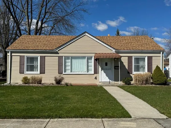 $149,900 | 26285 Normandy Street, Roseville, MI 48066