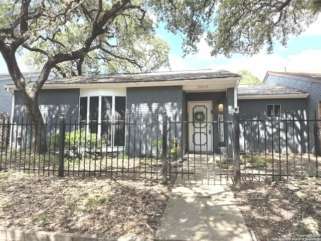$250,000 | 5810 Rue Bourbon, San Antonio, TX 78240