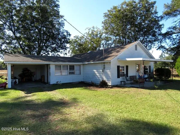 $170,000 | 7 Conway Road, Fair Bluff, NC 28439