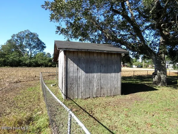 $170,000 | 7 Conway Road, Fair Bluff, NC 28439