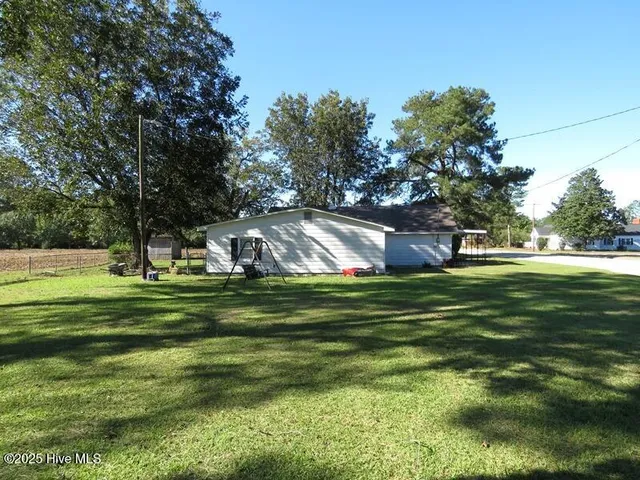 $189,900 | 7 Conway Road, Fair Bluff, NC 28439