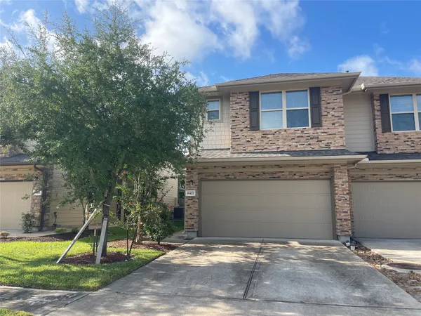 $2,100 | 6422 Stoney Creek Drive, Pasadena, TX 77503